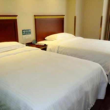 Greentree Inn Shandong Qingdao Wuyishan Road Jiashike Shopping Center Business Hotel Eksteriør bilde