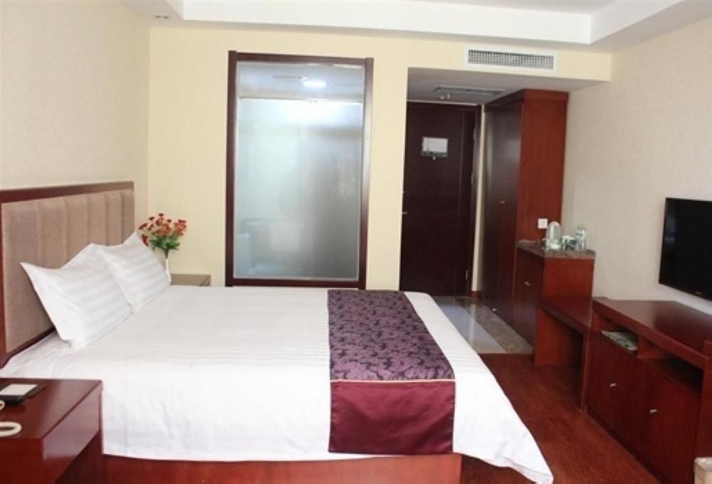 Greentree Inn Shandong Qingdao Wuyishan Road Jiashike Shopping Center Business Hotel Eksteriør bilde