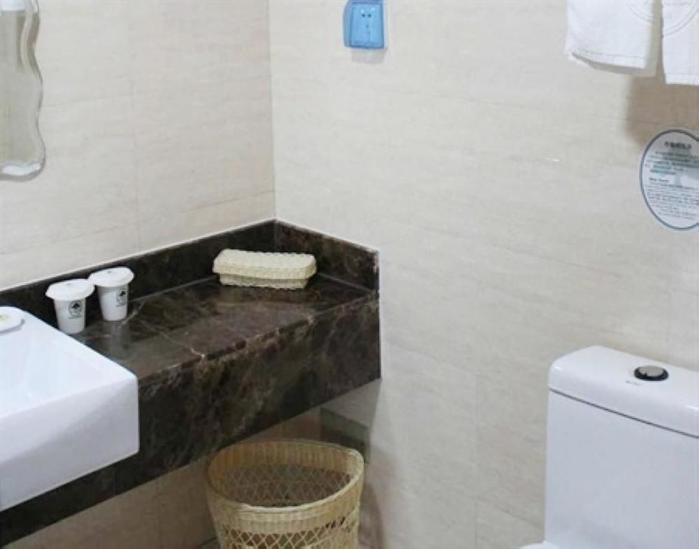 Greentree Inn Shandong Qingdao Wuyishan Road Jiashike Shopping Center Business Hotel Eksteriør bilde