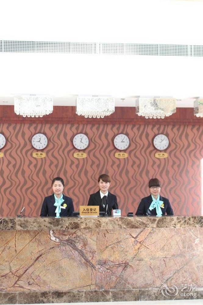 Greentree Inn Shandong Qingdao Wuyishan Road Jiashike Shopping Center Business Hotel Eksteriør bilde